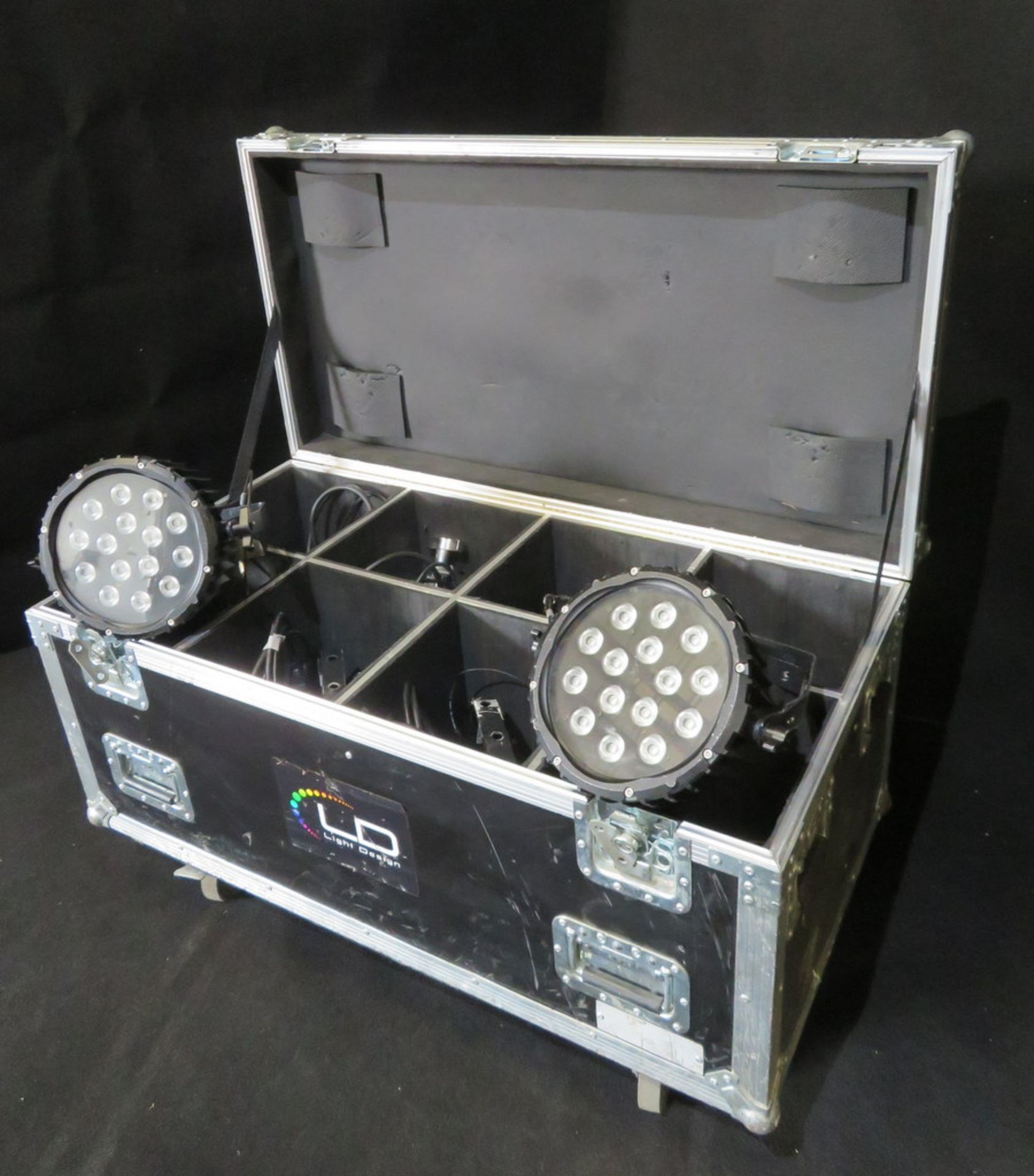 8x LEDJ Spectra Par 15Q8 in 8 way flightcase - Image 2 of 7
