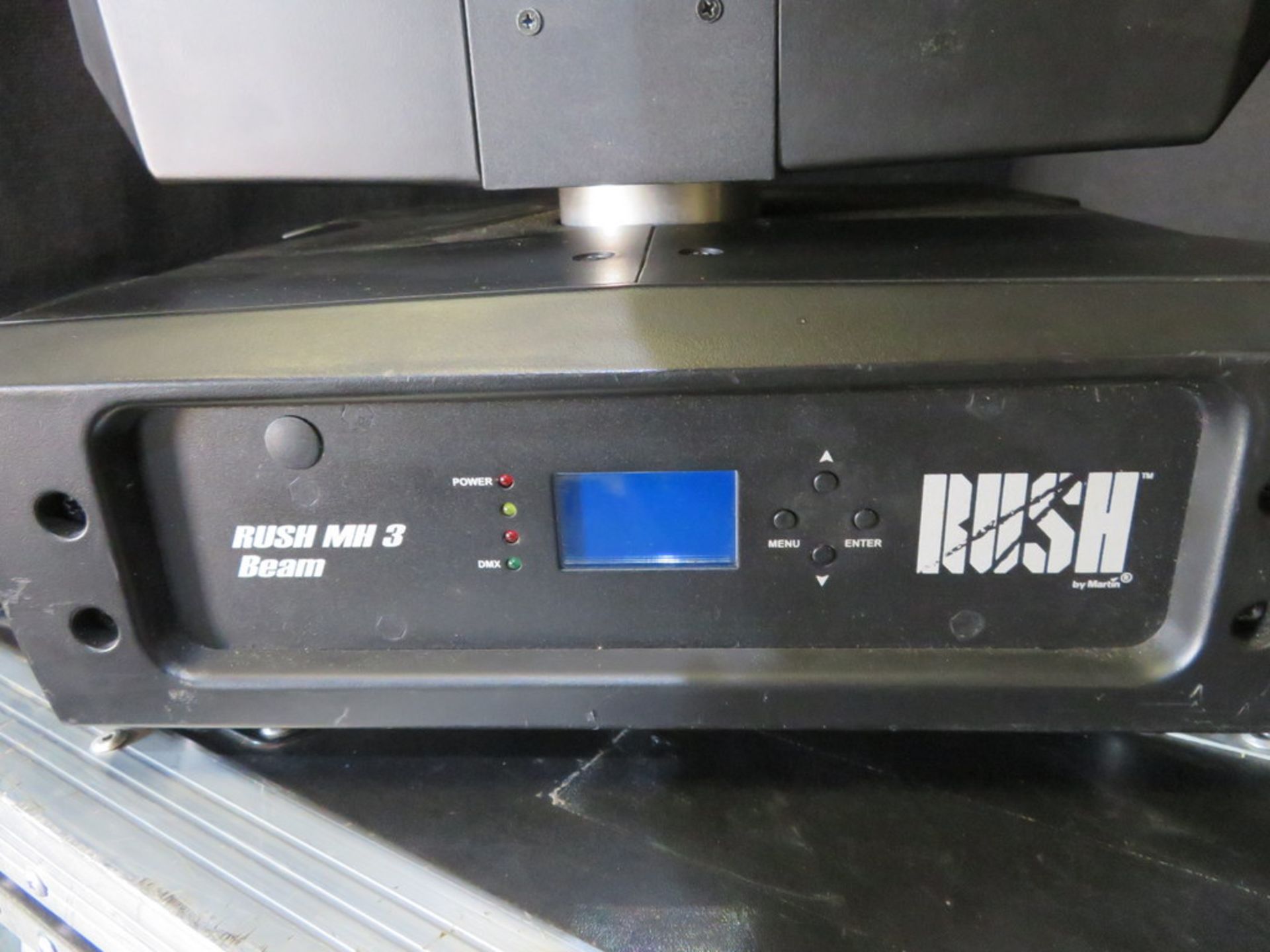 2x Martin Rush MH3 beam in twin flightcase - Image 5 of 9