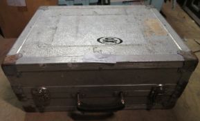 Flightcase. Internal Dimensions: 510x370x200mm (LxDxH)