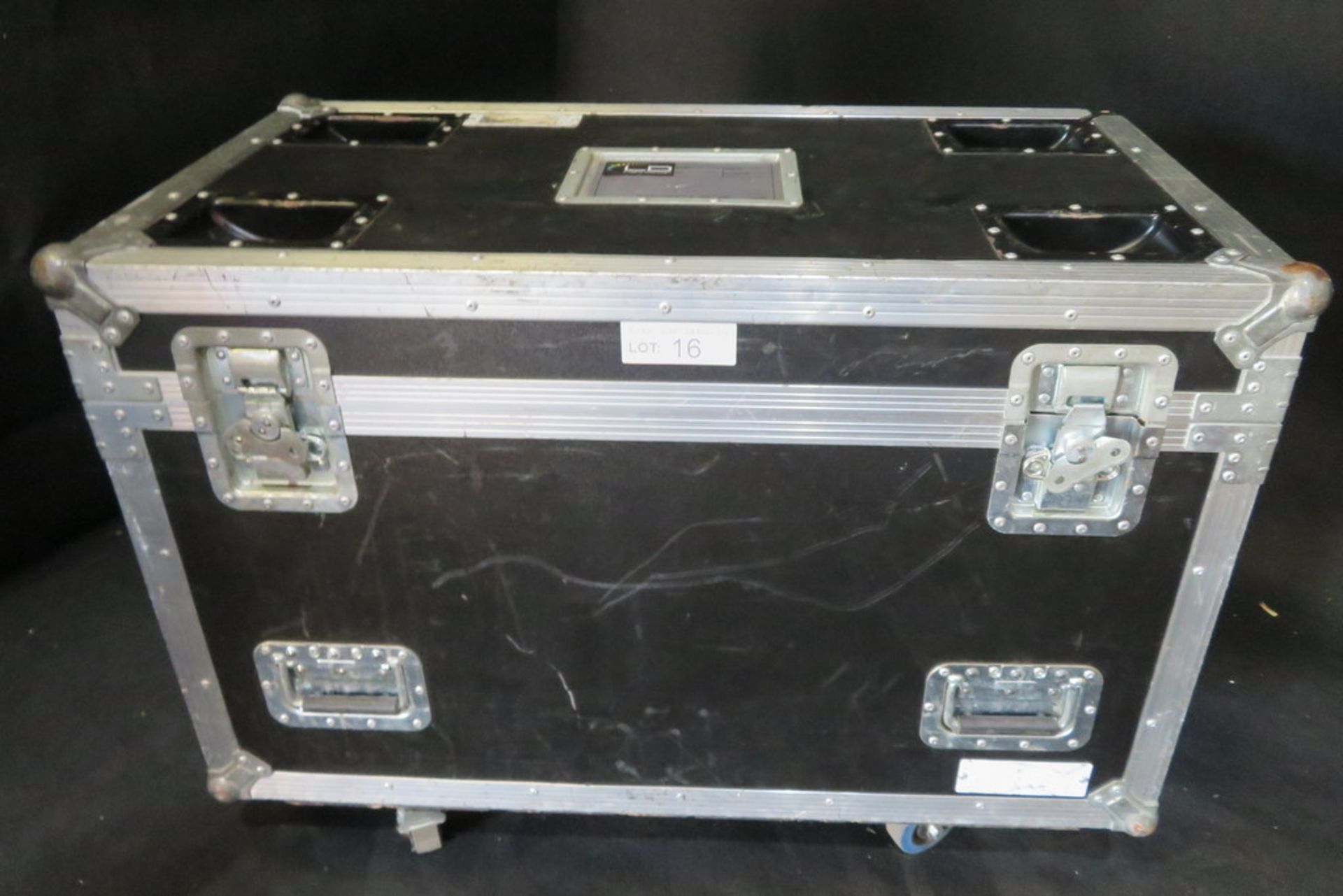 2x Martin Rush MH3 beam in twin flightcase - Image 9 of 9