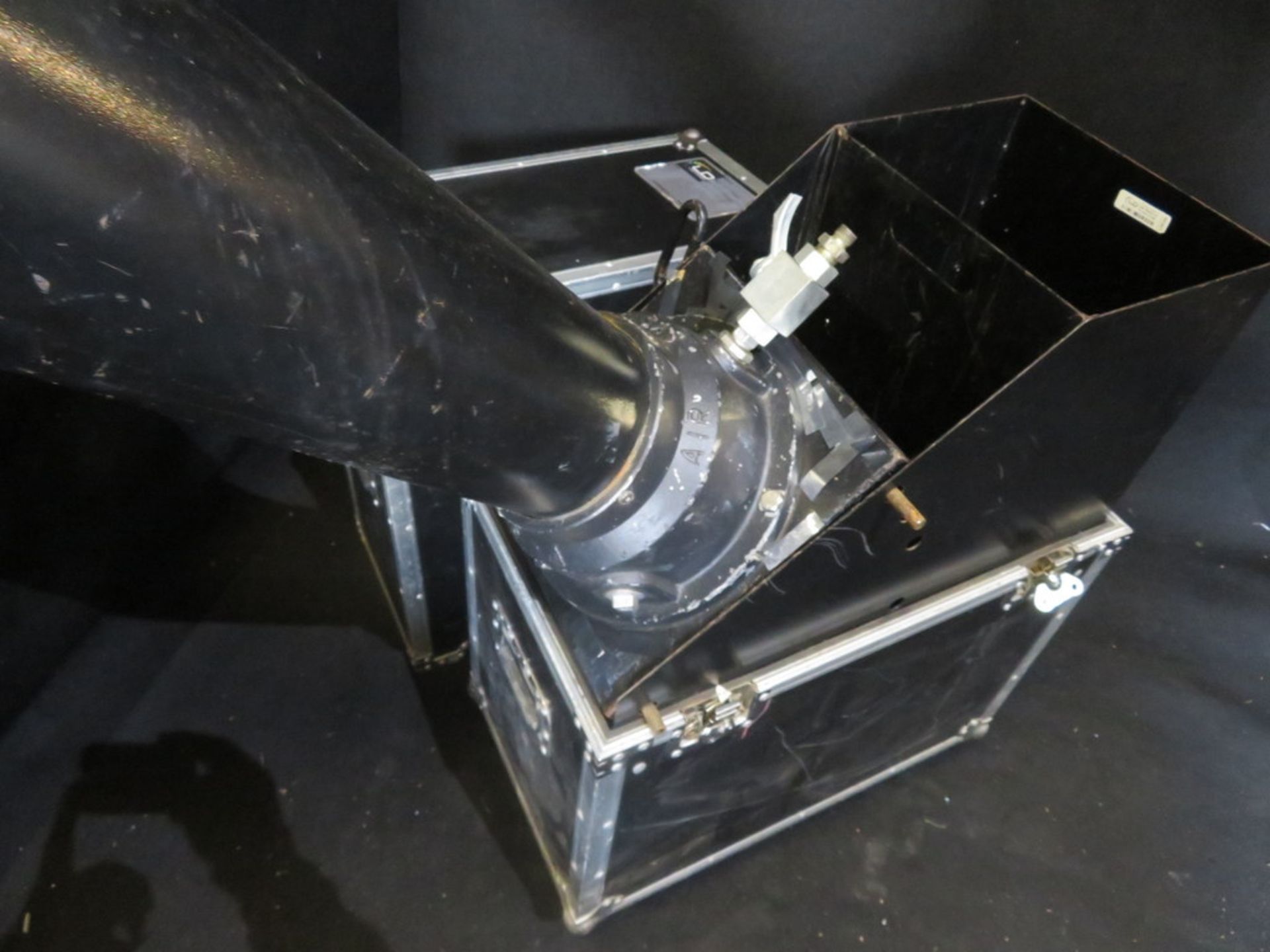 CO2 Confetti Cannon with Flight Case - Image 3 of 5