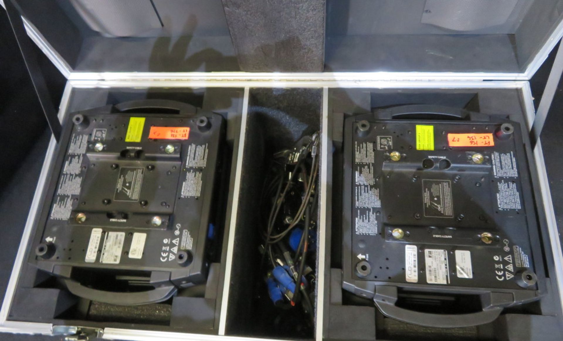 2x Martin Rush MH3 beam in twin flightcase - Image 8 of 9