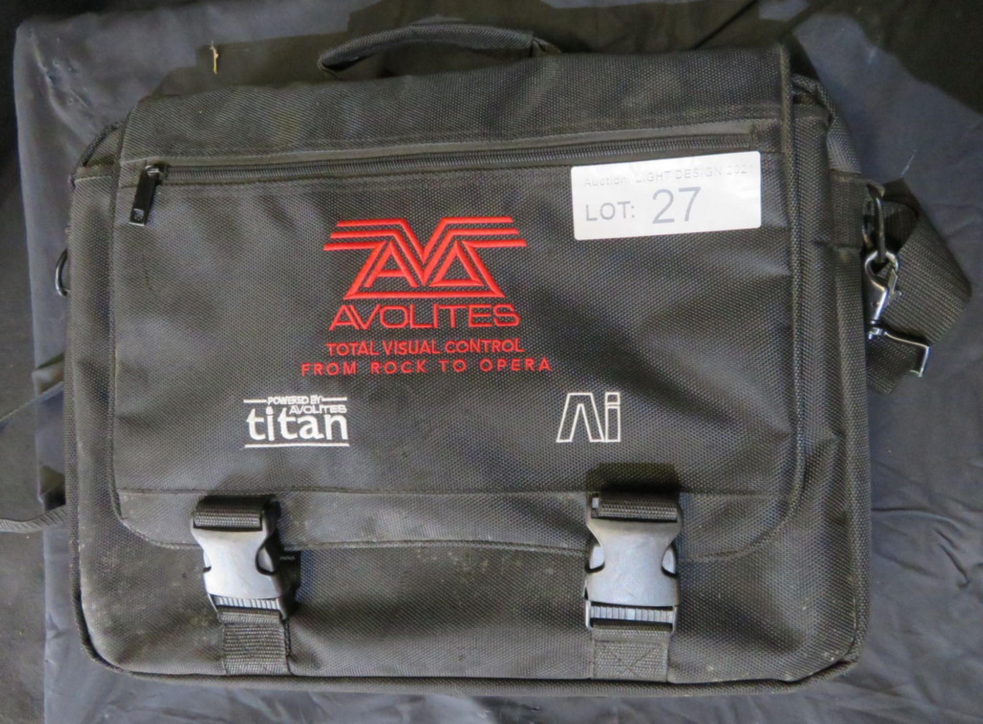 Avolites Titan Mobile S/N TM03561 in soft Avolites bag - Image 7 of 7