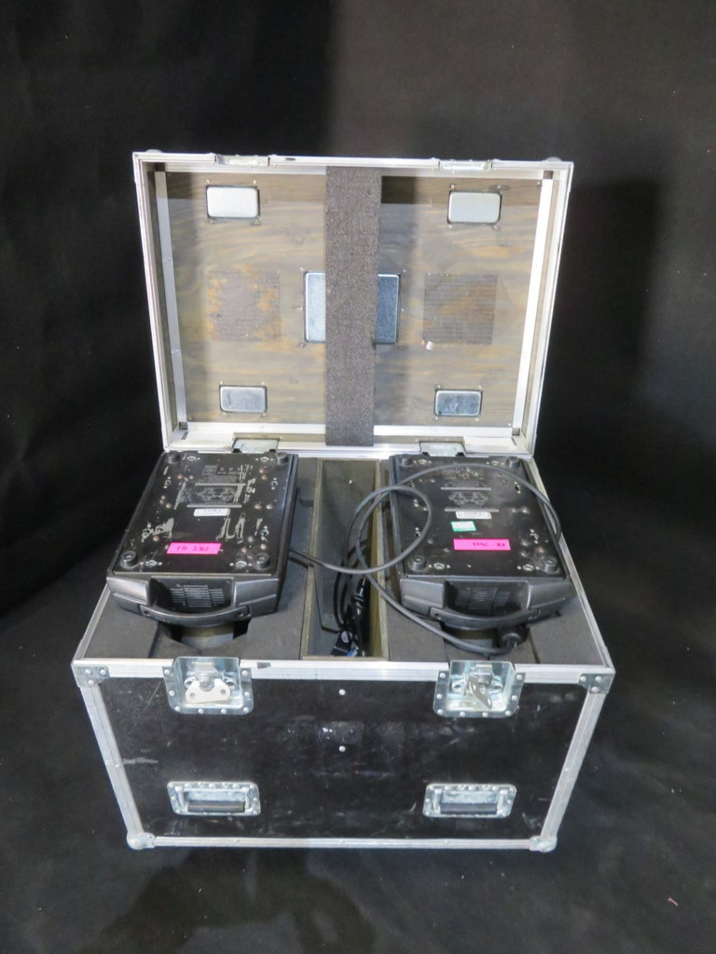 2x Robe Robin 1200 LED wash in 2 way flightcase - Image 8 of 9