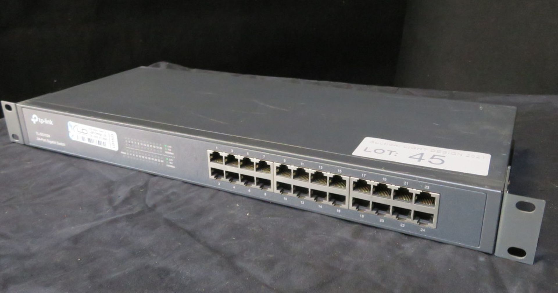 TP-Link TL-SG1024 24-port gigabit switch