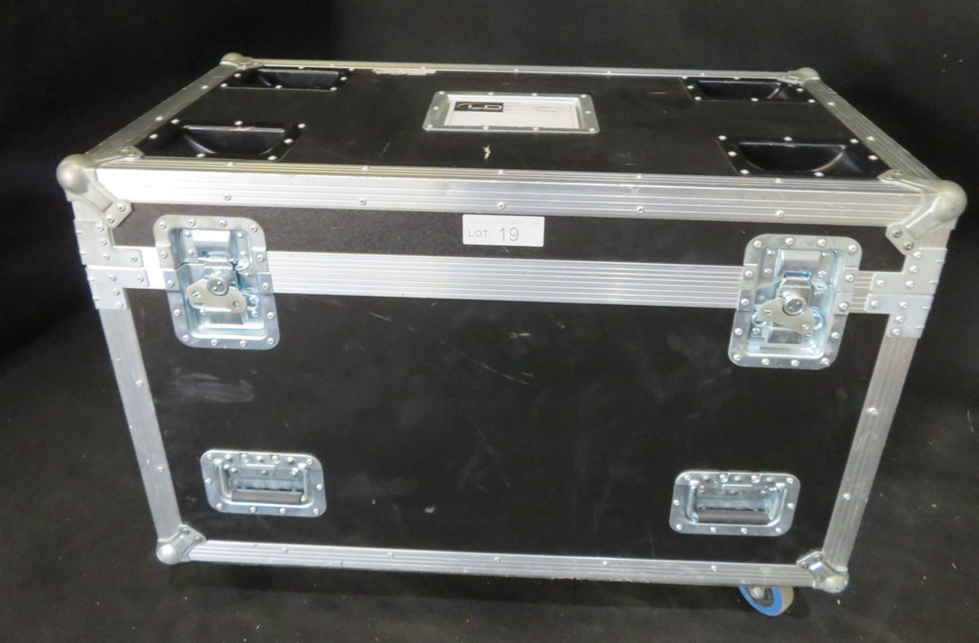 2x Martin Rush MH3 beam in twin flightcase - Image 9 of 9