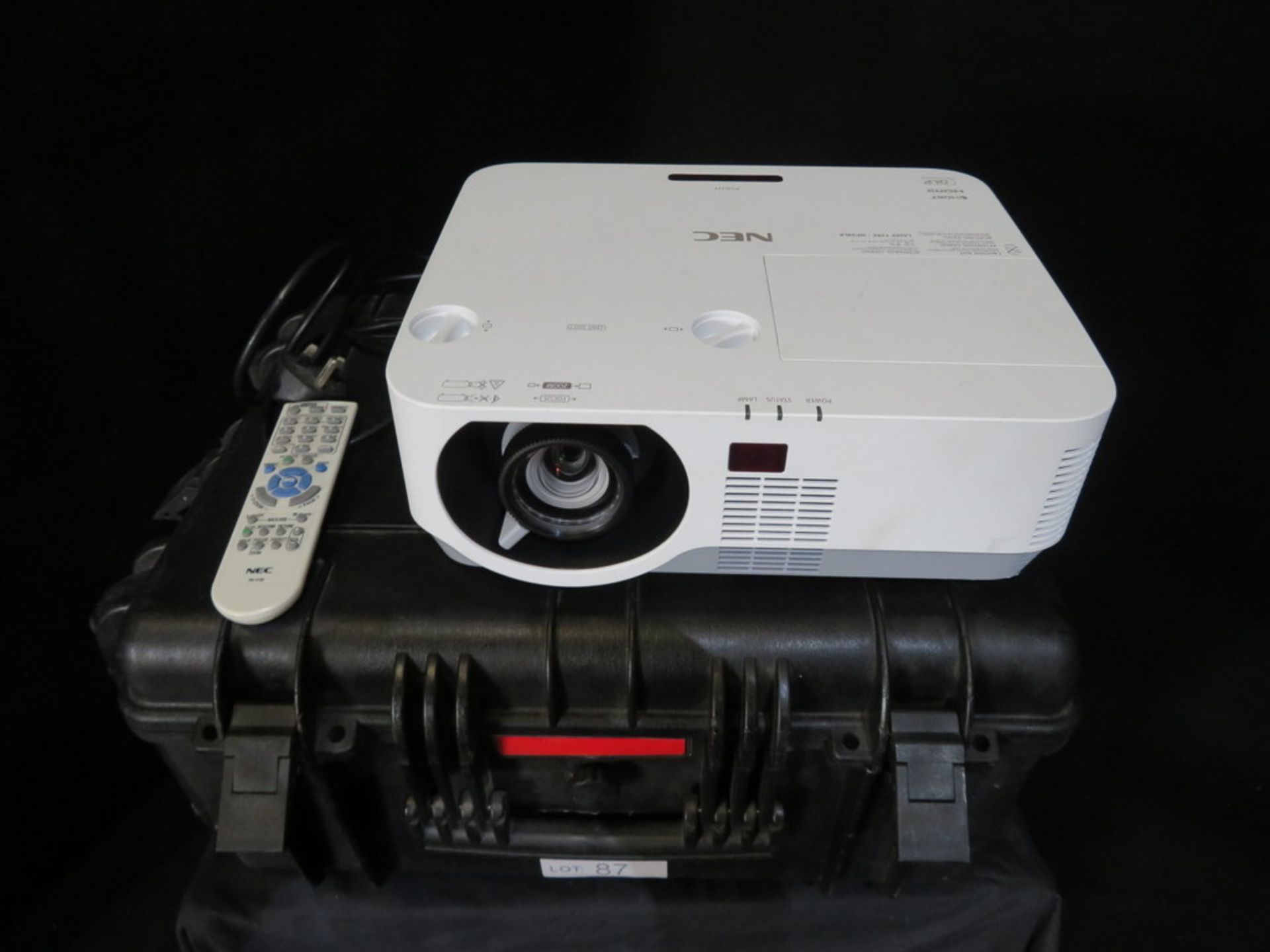 NEC DLP P502H Projector with Peli type case. Lamp type NP39LP - Image 2 of 9