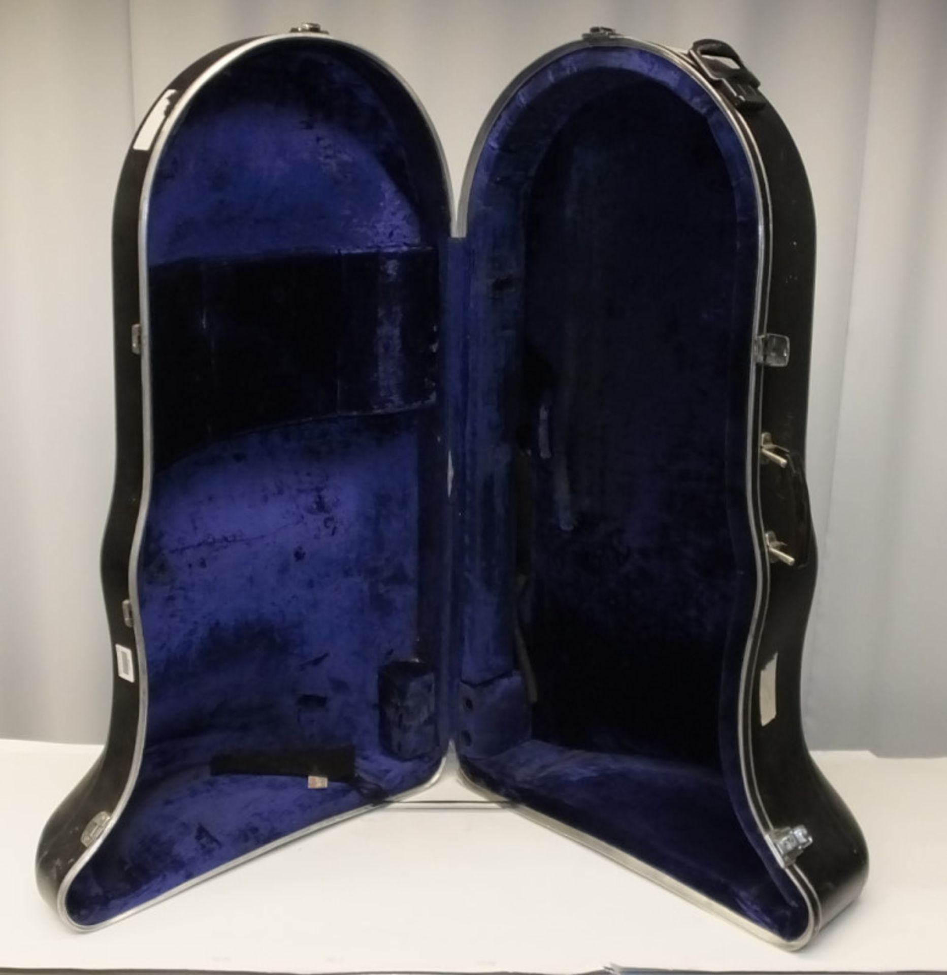 Black Heavy Duty Tuba Case (missing wheel) - Image 3 of 7