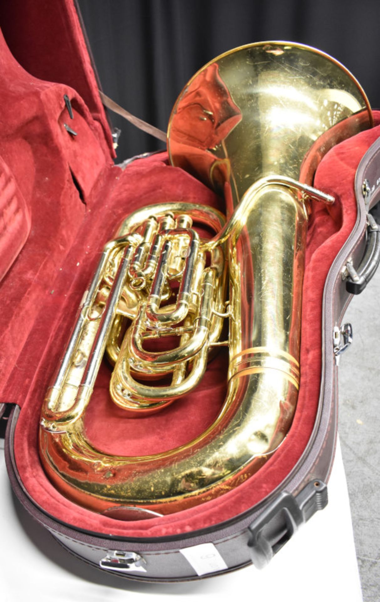 Besson Sovereign BE982 Tuba in Besson Case (missing wheel) - Serial No. 866164 - (two fi - Image 3 of 21