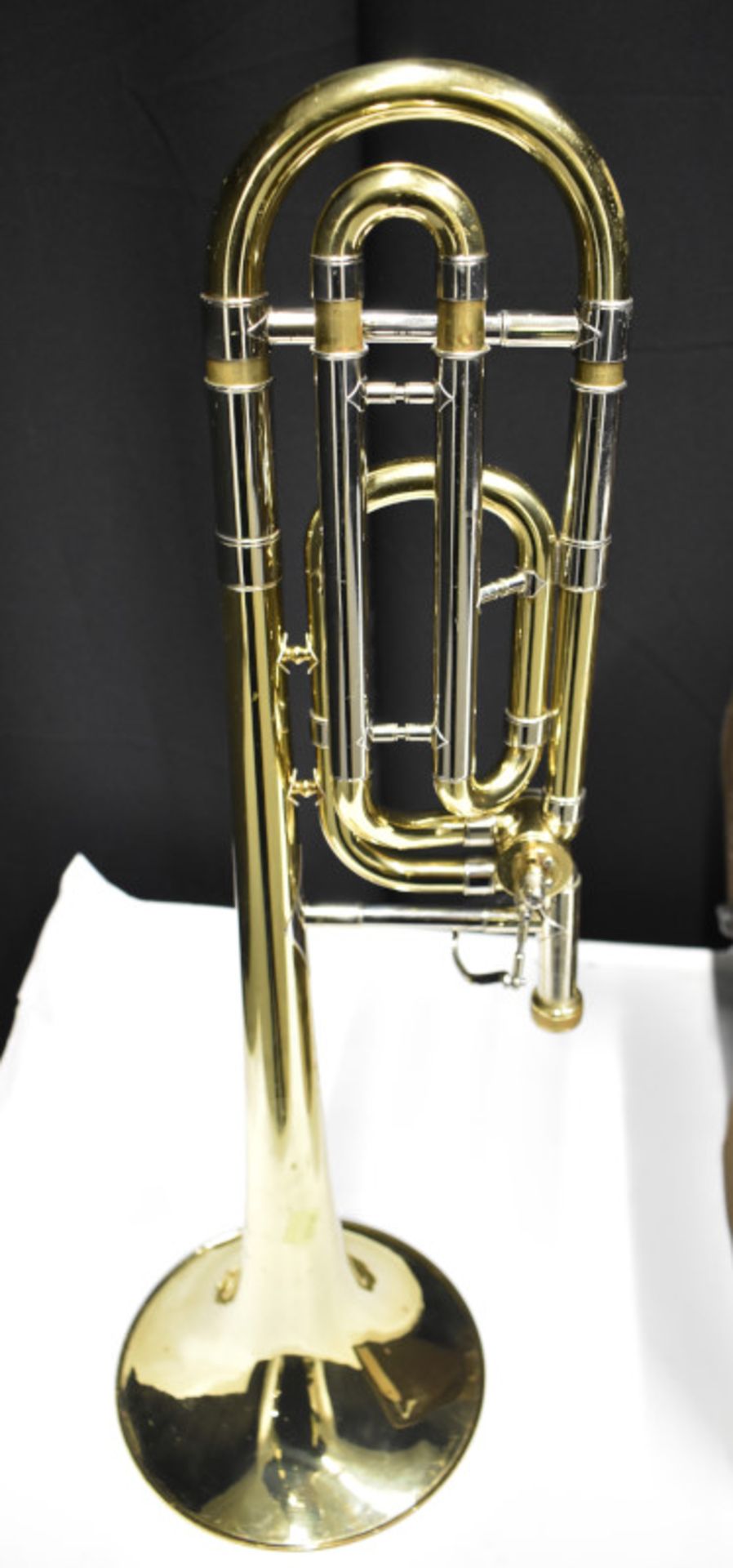 Bach Stradivarius Model 42 Trombone in case (zip broken on case) - Serial No. 15468/5231 - Image 5 of 18