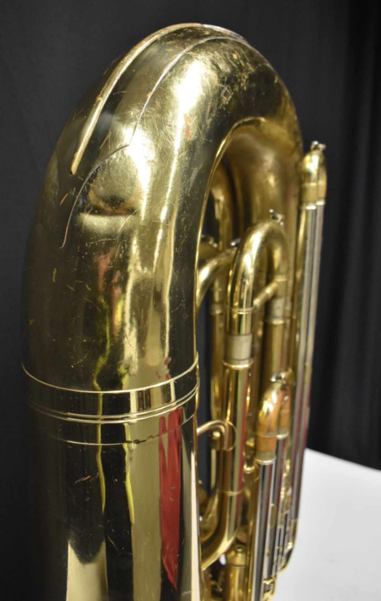 Besson Sovereign BE994 Tuba in Besson Case (case damaged no wheels) - Serial No. 883092 - - Image 18 of 21