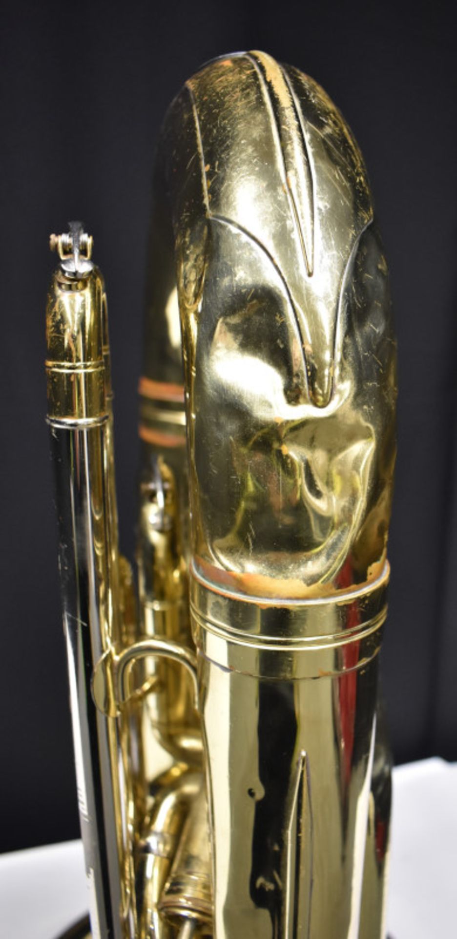 Besson Sovereign BE982 Tuba in Besson Case (missing wheel) - Serial No. 866164 - (two fi - Image 19 of 21