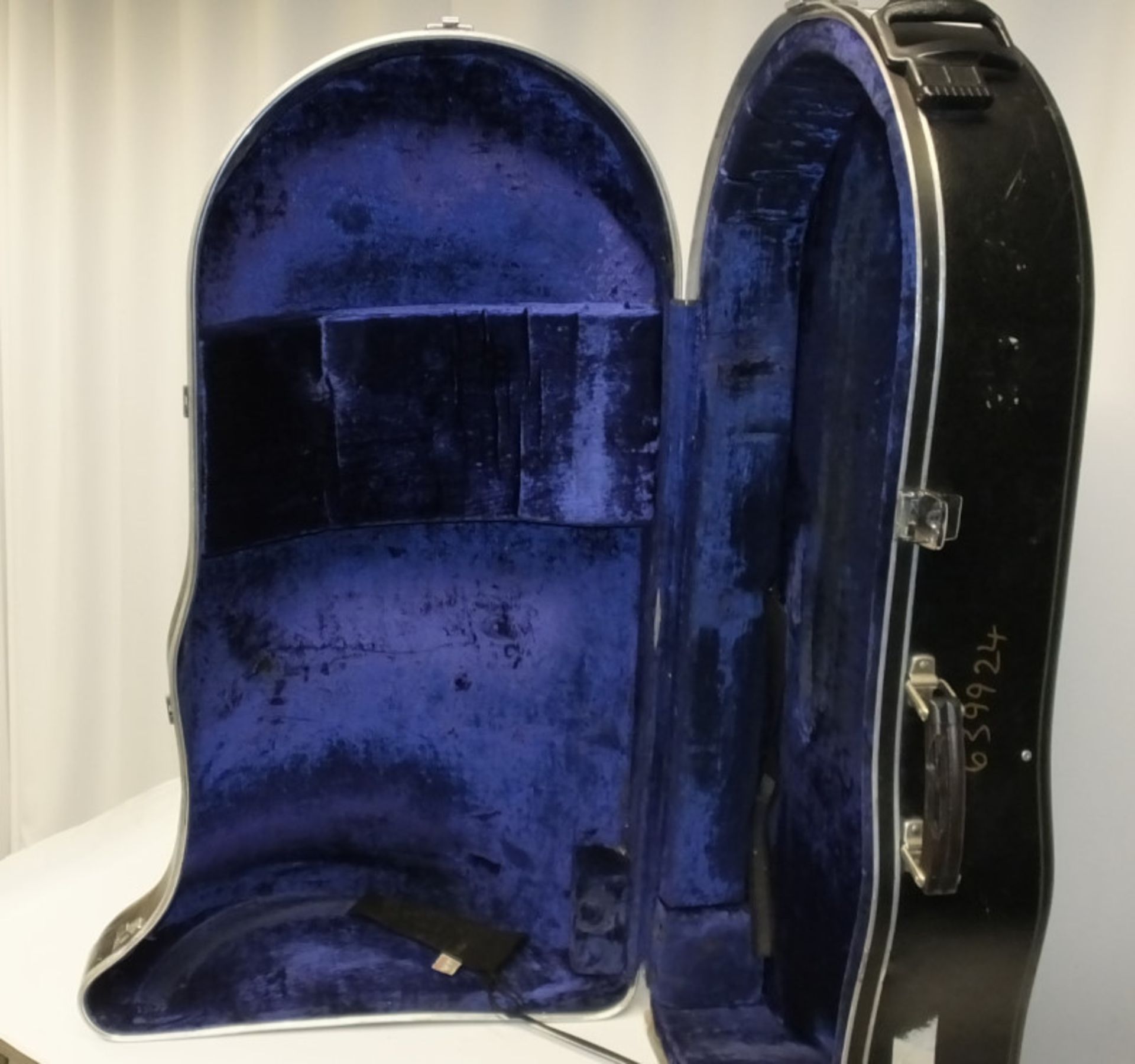 Black Heavy Duty Tuba Case (missing wheel) - Image 4 of 7