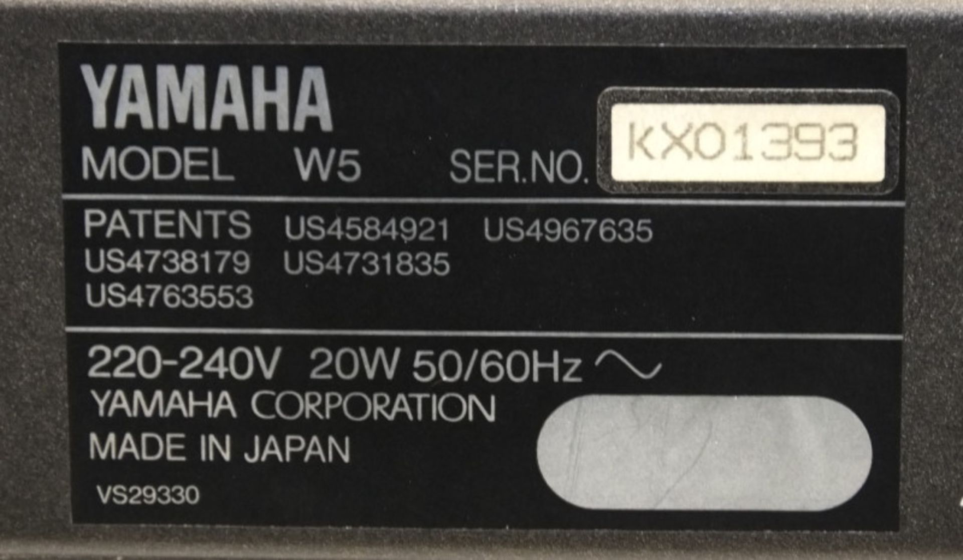 Yamaha W5 Music Synthesiser in Flight case - no power lead or foot controllers included. - Image 10 of 11