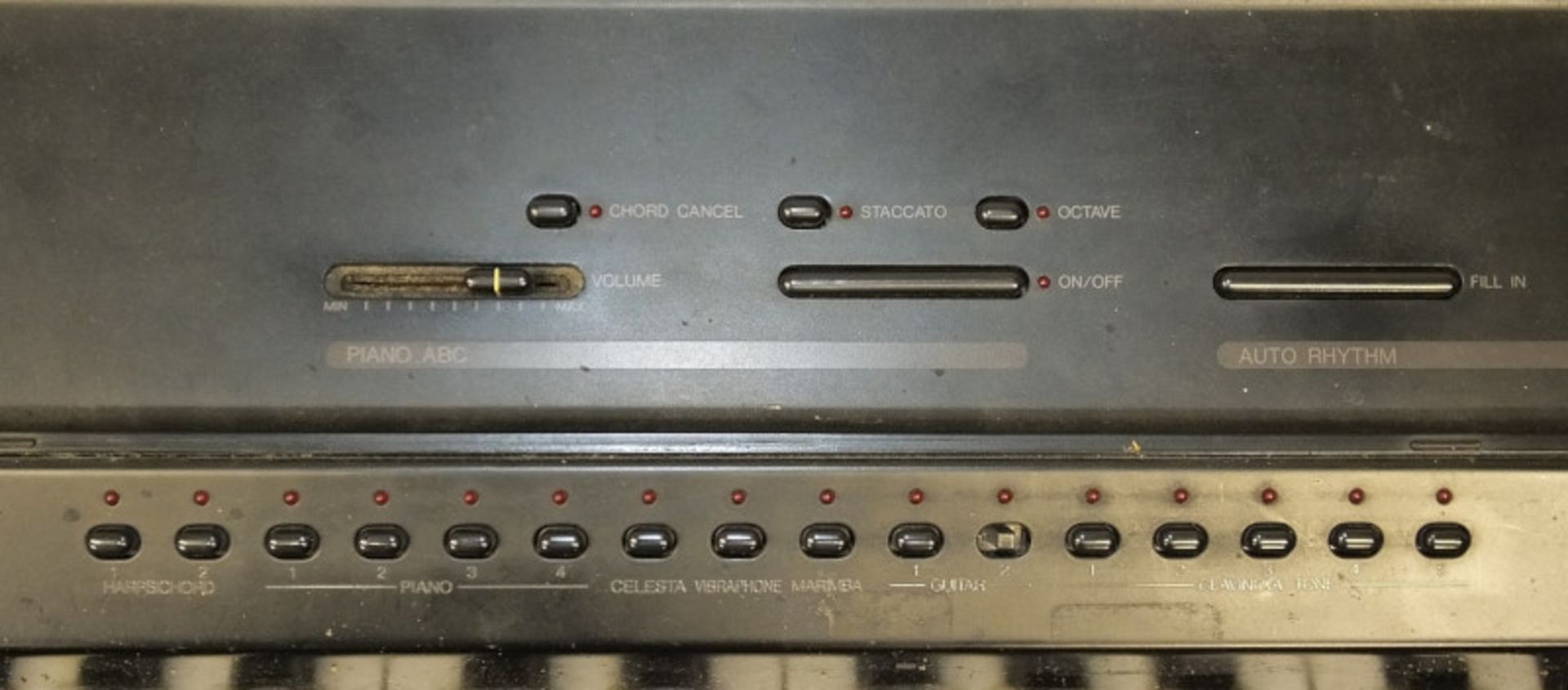 Yamaha CVP-3 Clavinova in flight case (2-pin plug) - Image 4 of 8