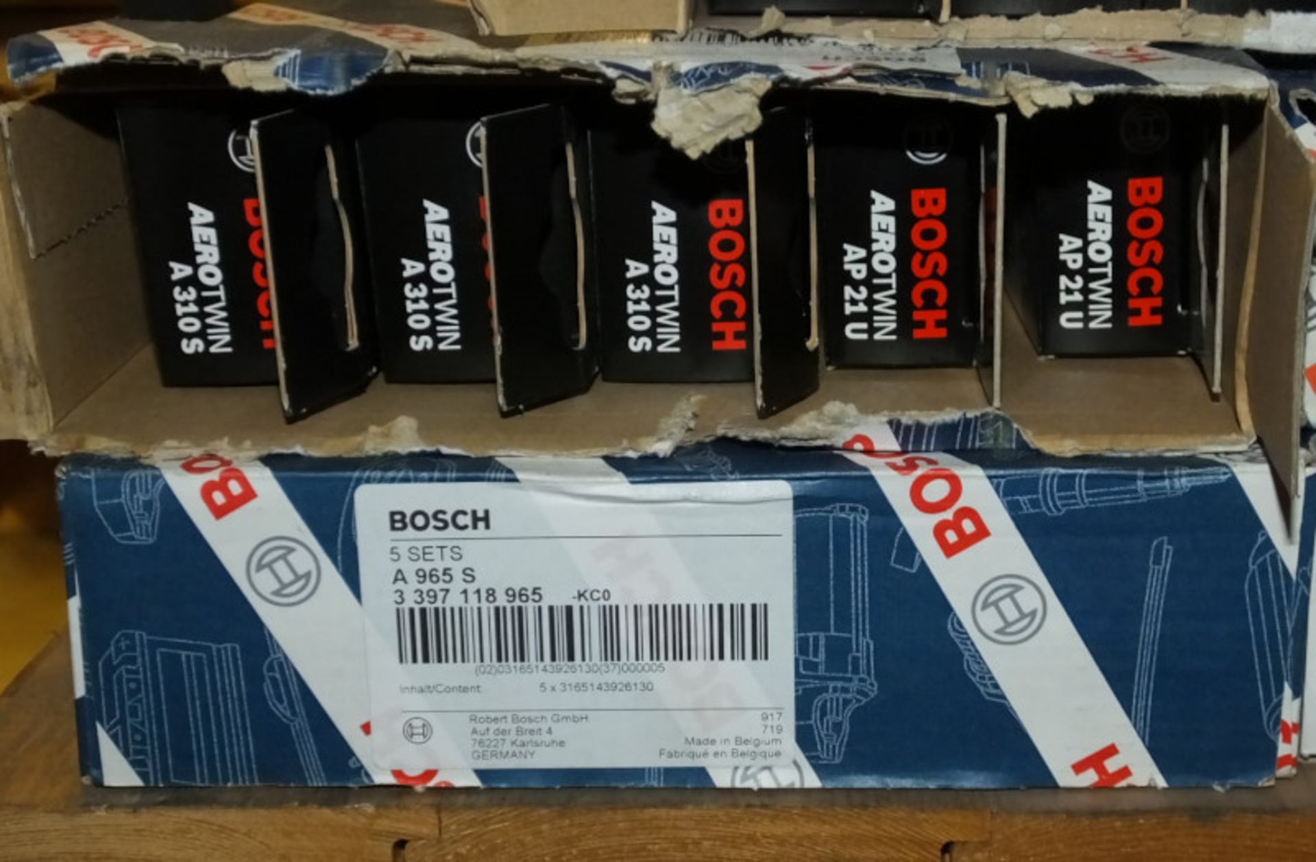 Bosch Wiper Blade Assortment - Please check pictures for example of sizes and model number - Image 3 of 4