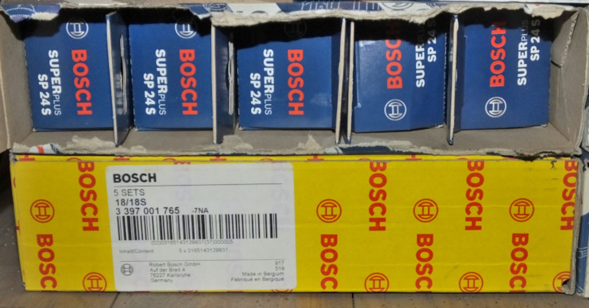 Bosch Wiper Blade Assortment - Please check pictures for example of sizes and model number - Image 4 of 4