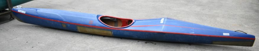 Gaybo Kayak - dark blue / red stripe - no paddles