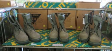 3x Pairs of Sage Hot Weather Boots (7 W)