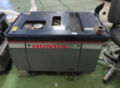 Honda EX 4D Silent Diesel Generator - 3.7kW - YOM 1997 - 50hz - 115V 32.2A / 230V 16.1A - 200kg