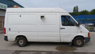 Volkswagen LT28 TDI MWB Van - White - 2461CC - first reg 11/1999 - see description for details