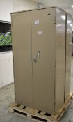 2 Door Cabinet with key - W 920mm x D 450mm x H 1830mm