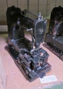 Union Special 51100 R Sewing Machine
