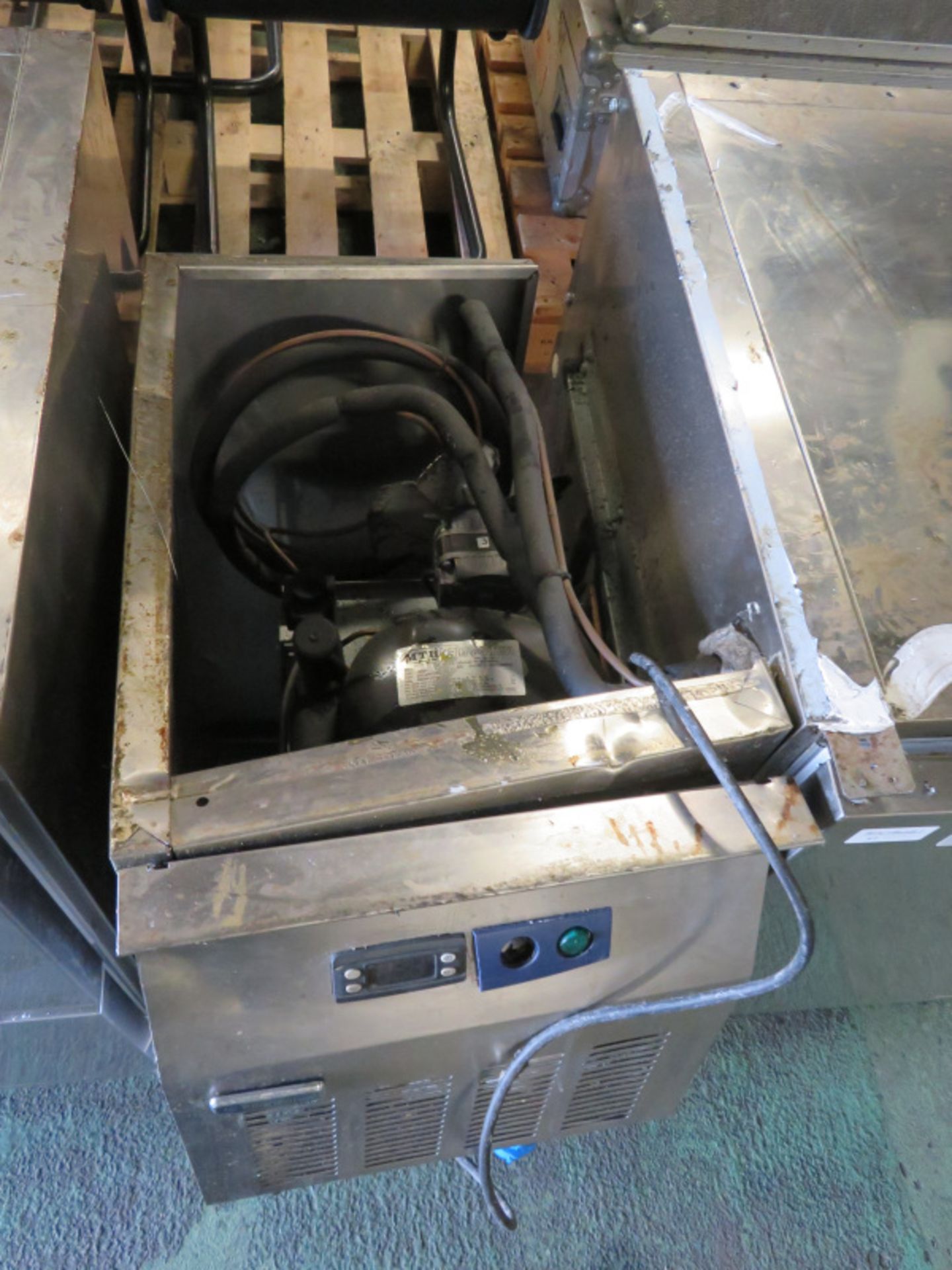 Electrolux Refrigerator Prep Counter L 1690mm x W 690mm x H 860mm - AS SPARES OR REPAIRS - Image 3 of 6