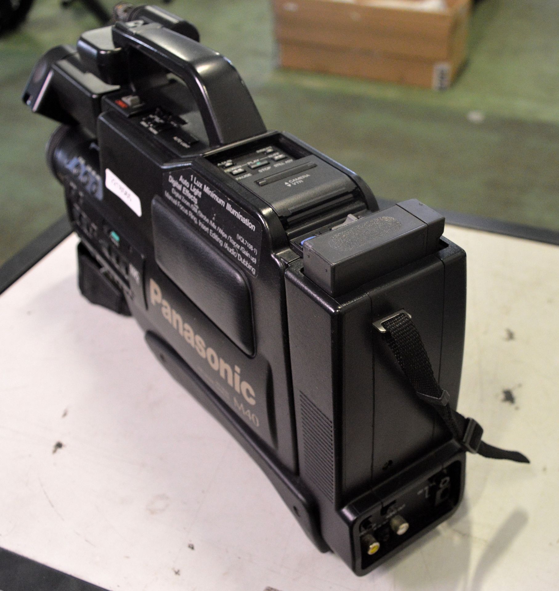 Panasonic NV-M40B VHS Video Camera with Case - Image 7 of 9