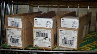 3M Hookit cloth discs 359F - 127mm - P120 grade - 25 per pack - 8 packs per box - 3 boxes