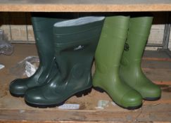2 pairs of wellington boots - Anvil Zevaz wellington boots EU43 / UK9, Deltaplus Gignac2 w