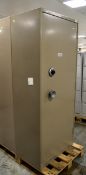 1 Door Cupboard with Combination Lock - W 760mm x D 480mm x H 1830mm (unknown combination)