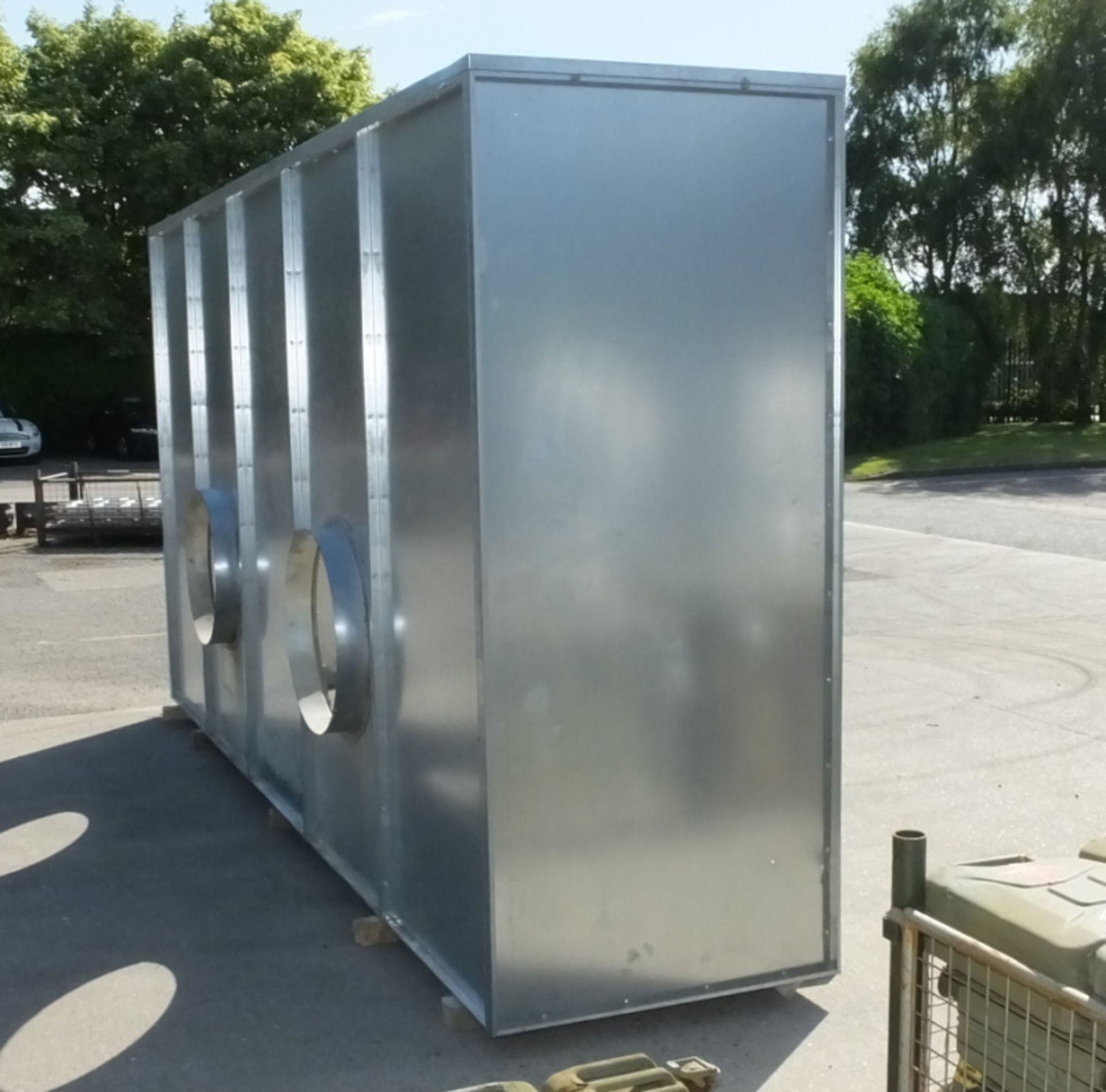 Large extraction cabinet - L 5100mm x W 1100mm x H 2600mm, large trunking, 2x motors, large fan unit - Image 5 of 18