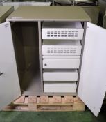 Aluminium Green / White Locker Unit - L 720mm x W 560mm x H 900mm