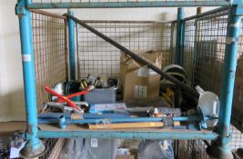 Hand Auger Tool, 3x Surveyors Level Poles, Various Hand Tools & Tool Tray, 16x Digging Pic