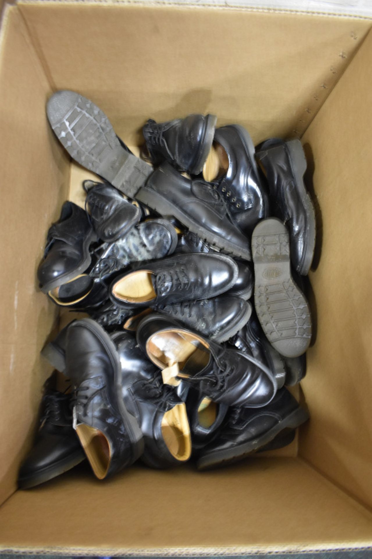 Various Safety Shoes, Various Fire Service Helmets - Image 2 of 5