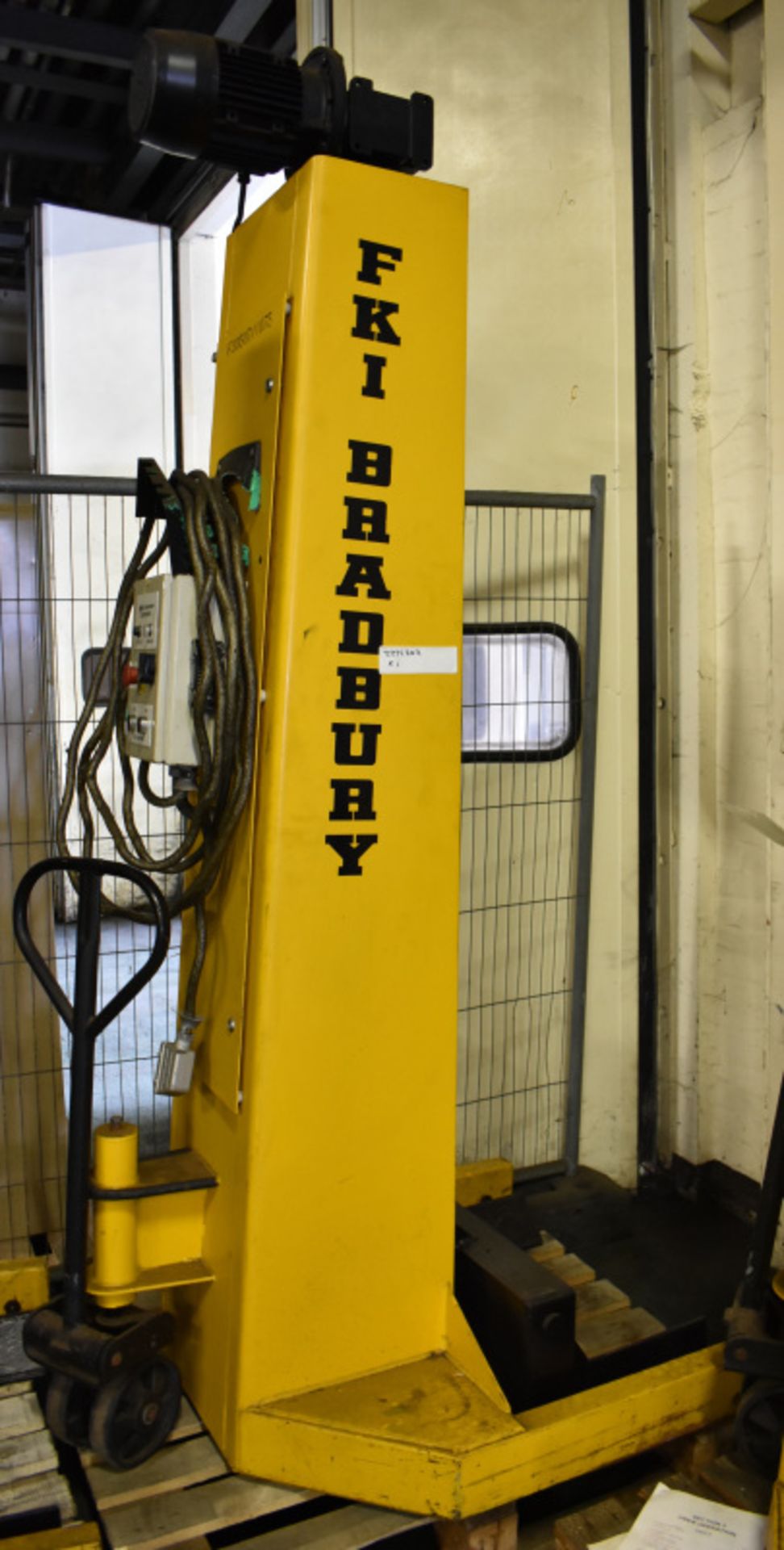 FKI Bradbury mobile 4 post vehicle lift system - 24 tonnes per set of 4 - Image 16 of 31