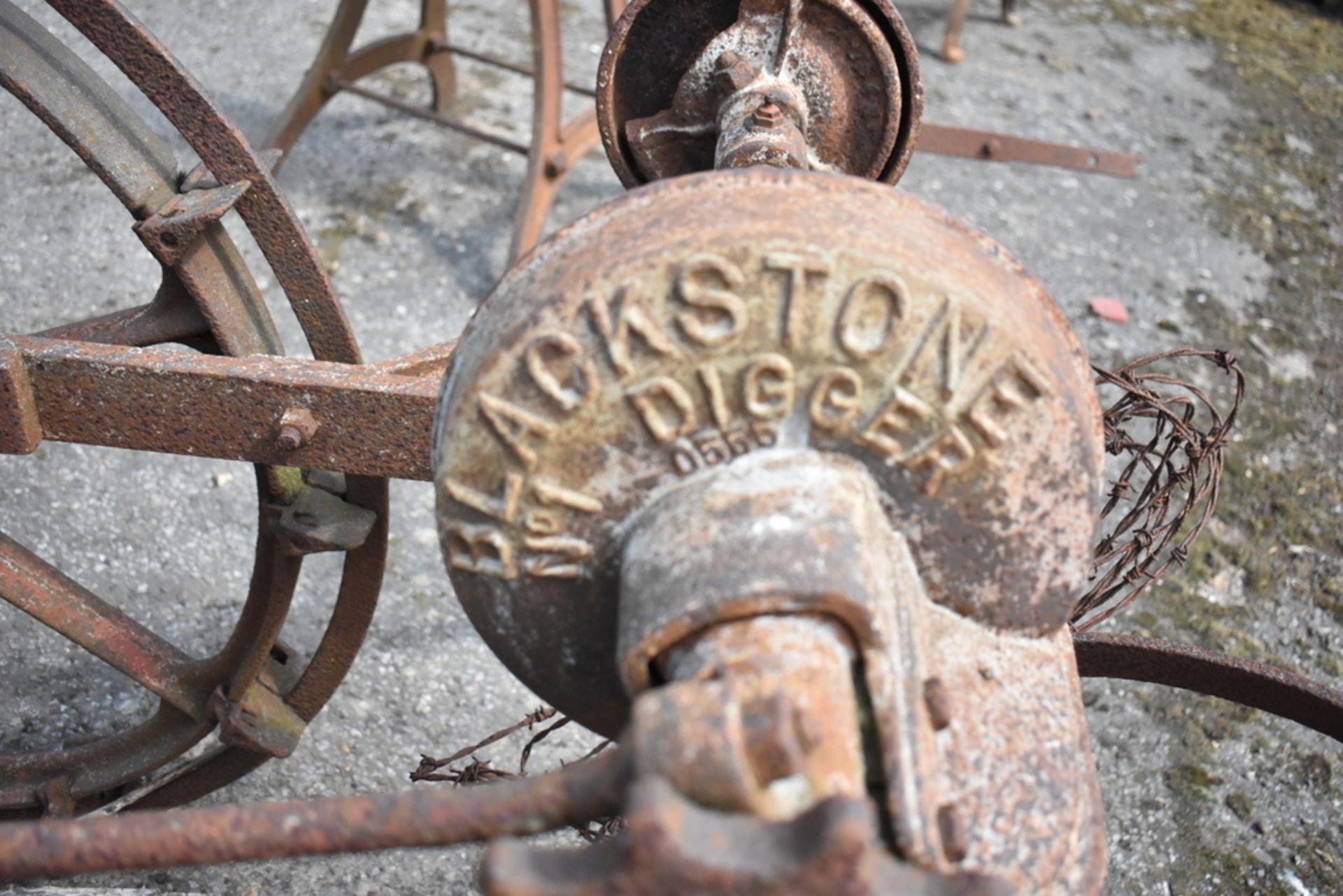 BLACKSTONE, STAMFORD.No1 POTATO DIGGER - Image 4 of 4