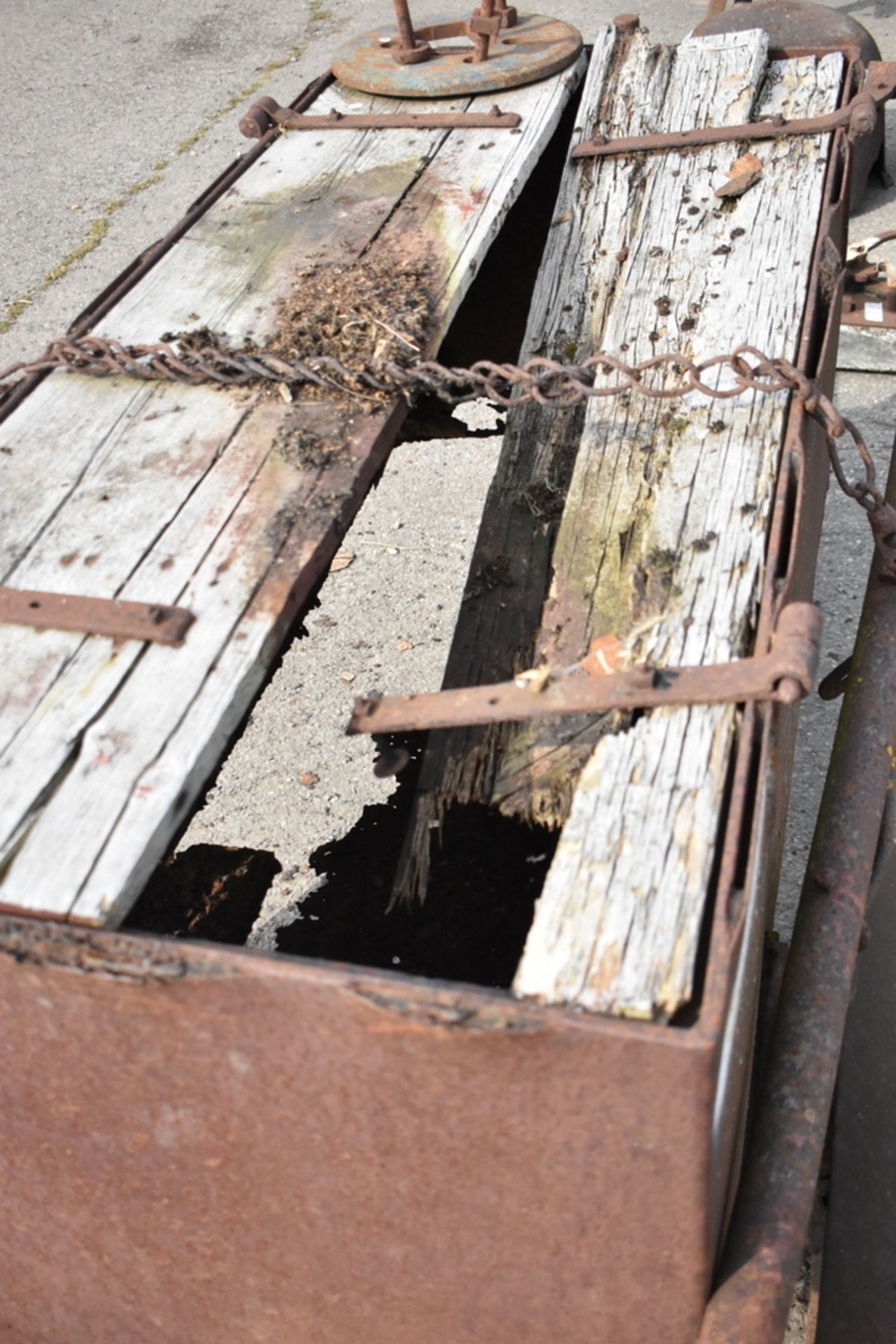 ANTIQUE WATER CART, 3-WHEELS. - Image 4 of 5