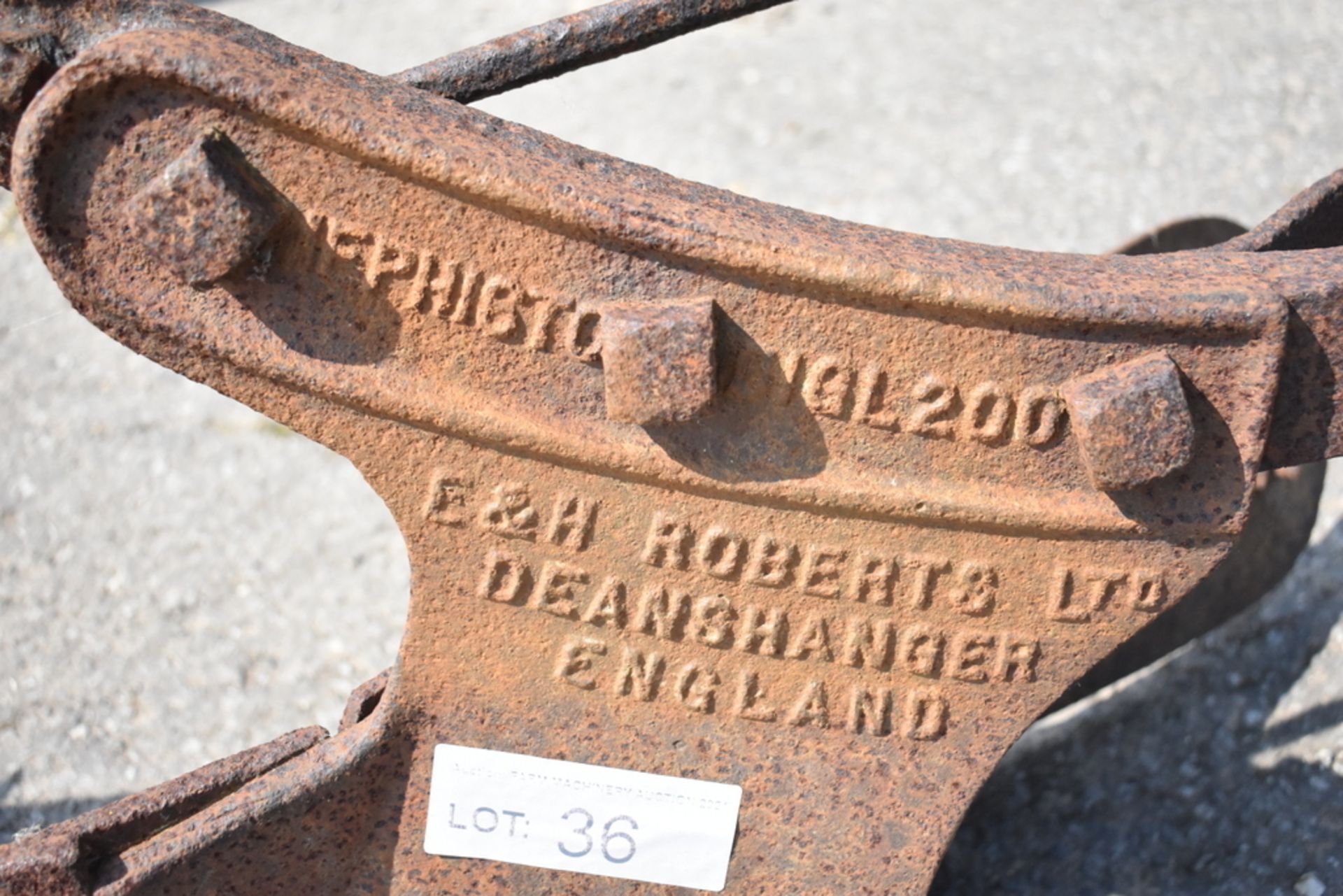 E.H.ROBERTS LTD, DEANSHANGER, SINGLE FURROW HORSE PLOUGH - Image 4 of 4