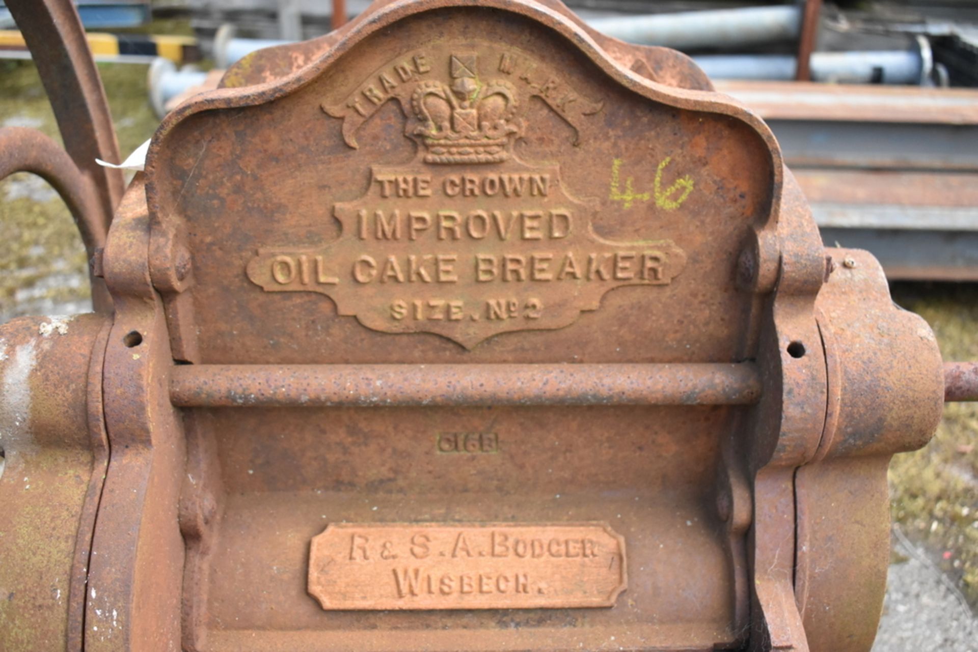 THE CROWN IMPROVED OIL CAKE BREAKER NO2. SUPPLIED BY BOGERS WISBECH - Image 4 of 4