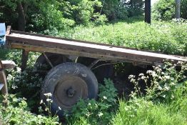 TRAILER. NEEDS FRONT BOGIE.