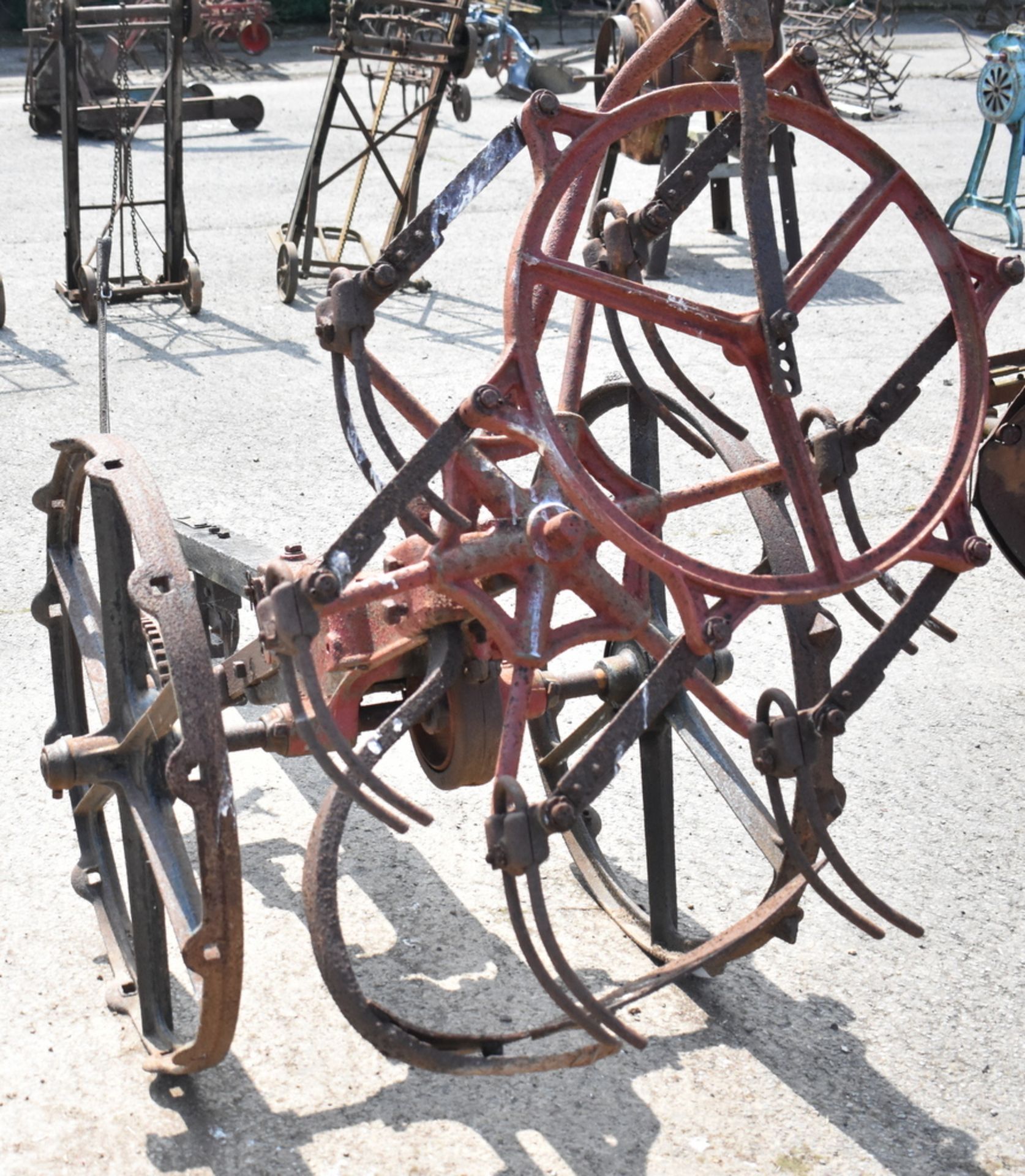 BAMFORD LTD, UTTOXETER No4 "TRIUMPH" POTATO DIGGER - Image 2 of 4