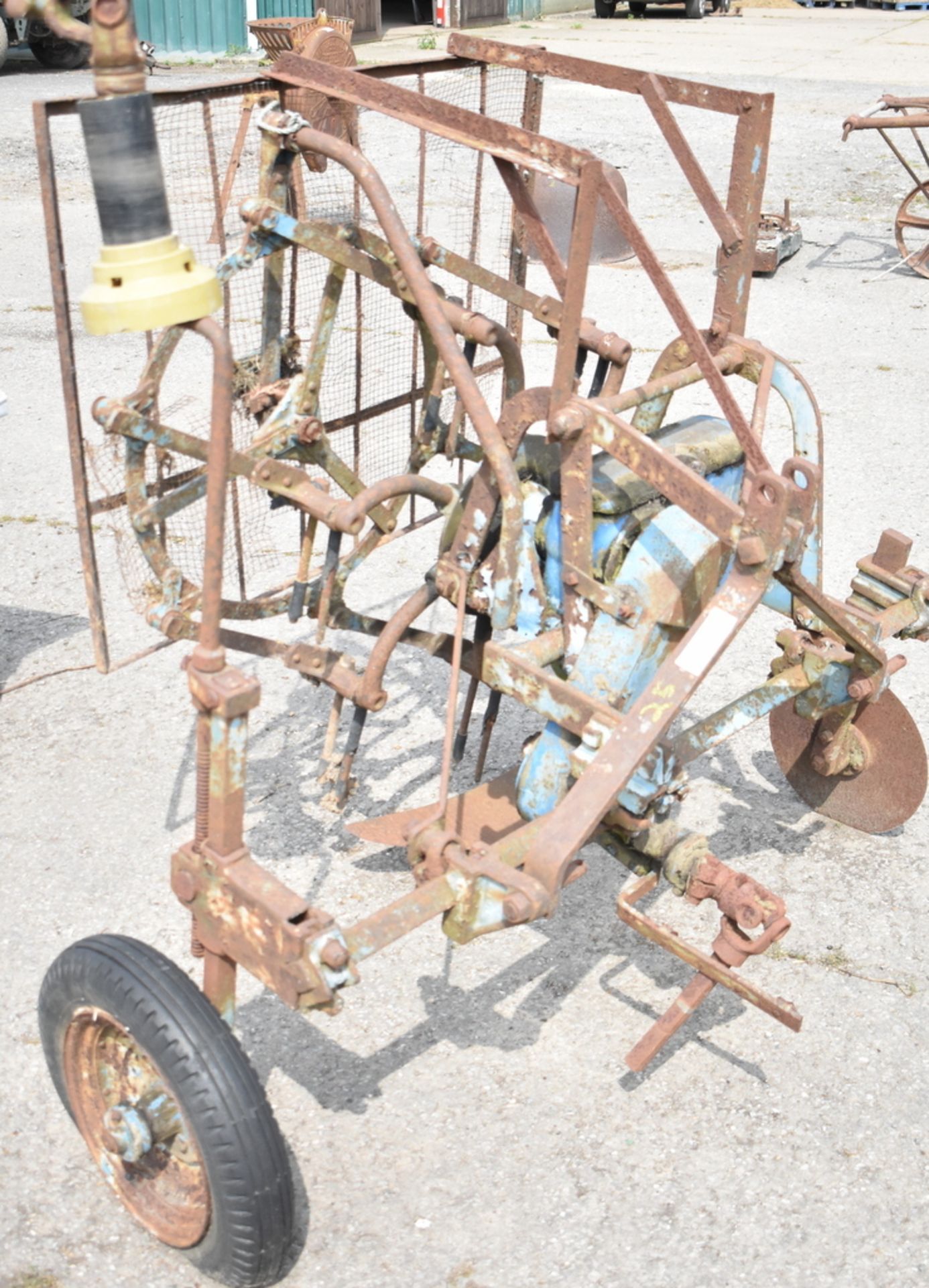 3 POINT LINKAGE POTATO SPINNER