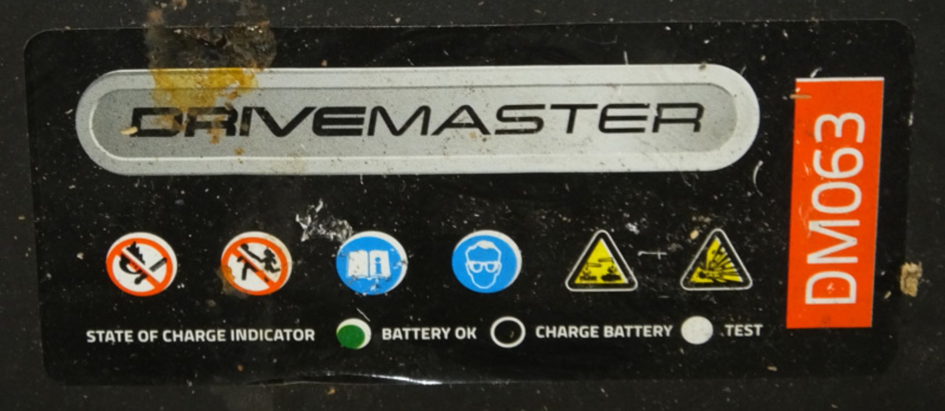 Various Vehicle Batteries - Bosch S3 005, Lion 159 45AH EN330 CCA, Drivemaster 676 Leisure - Image 9 of 12