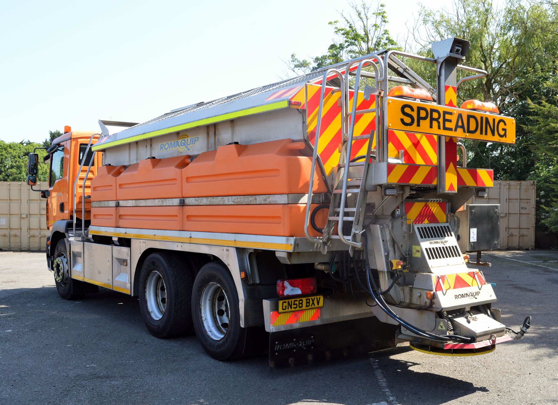 2008 (reg GN58 BXV) MAN TGM 26.330 6x4 with Romaquip 10m3 pre-wet gritter mount and 3m snow plough - Image 8 of 47