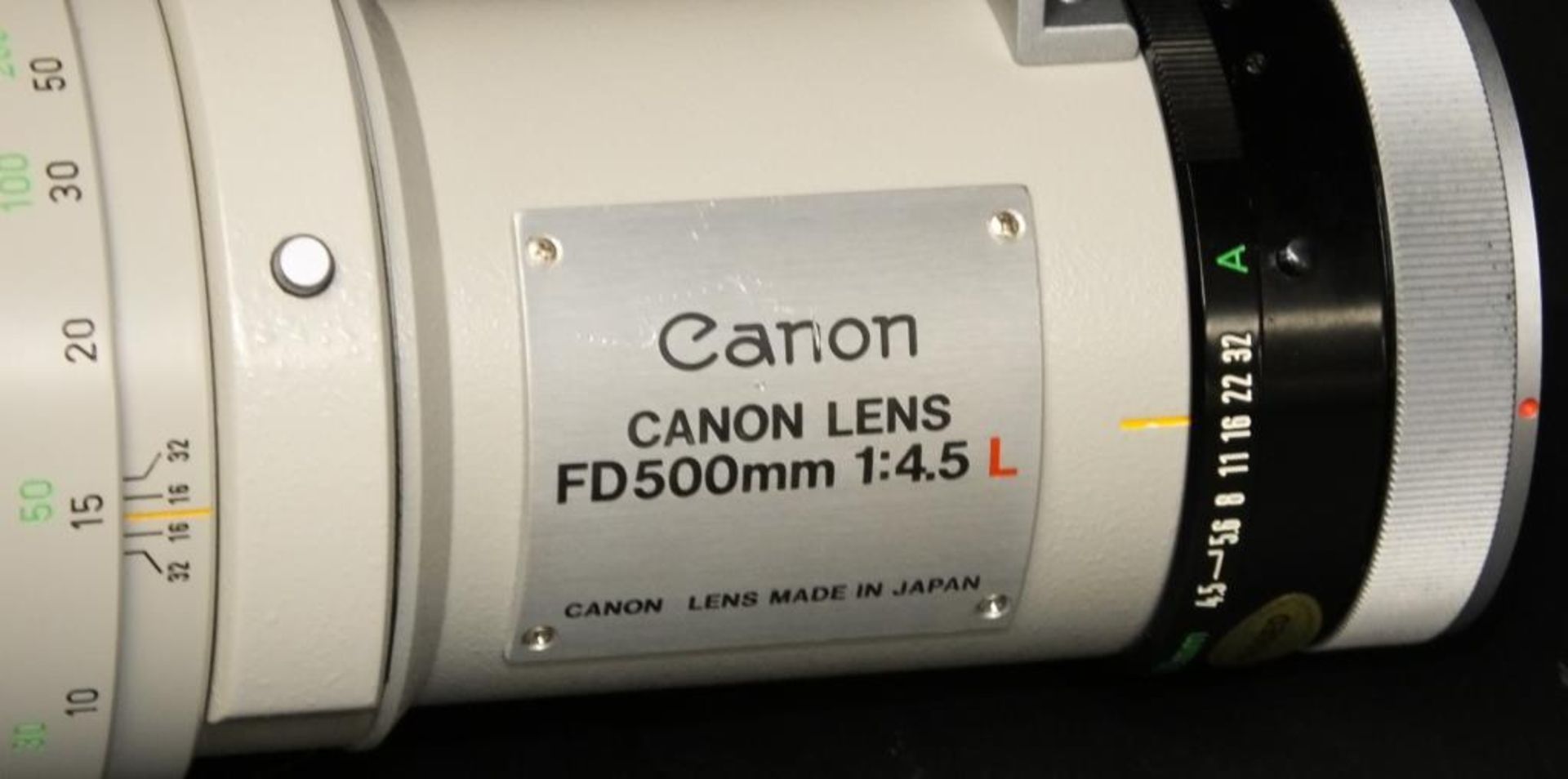 Canon lens FD 500mm 1:4.5 L - serial 10310 - lens cover, Canon carry case - slight dent - Image 3 of 17