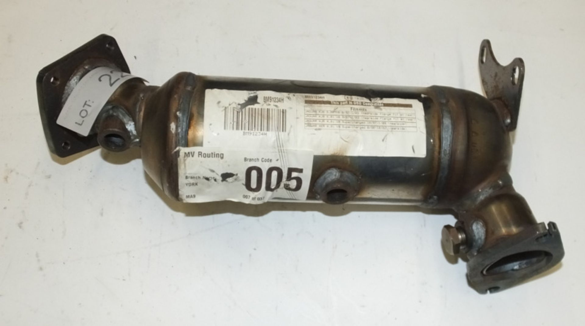 JAGUAR XJ8 3.2 09/97-01/03 Catalytic Converter