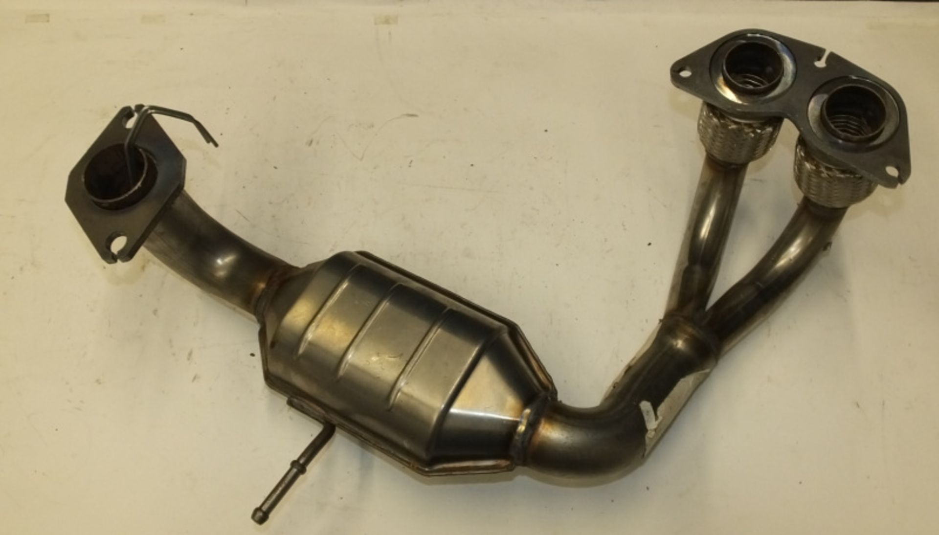 TOYOTA MR2 1.8 10/99-06/07 Catalytic Converter - Image 2 of 4