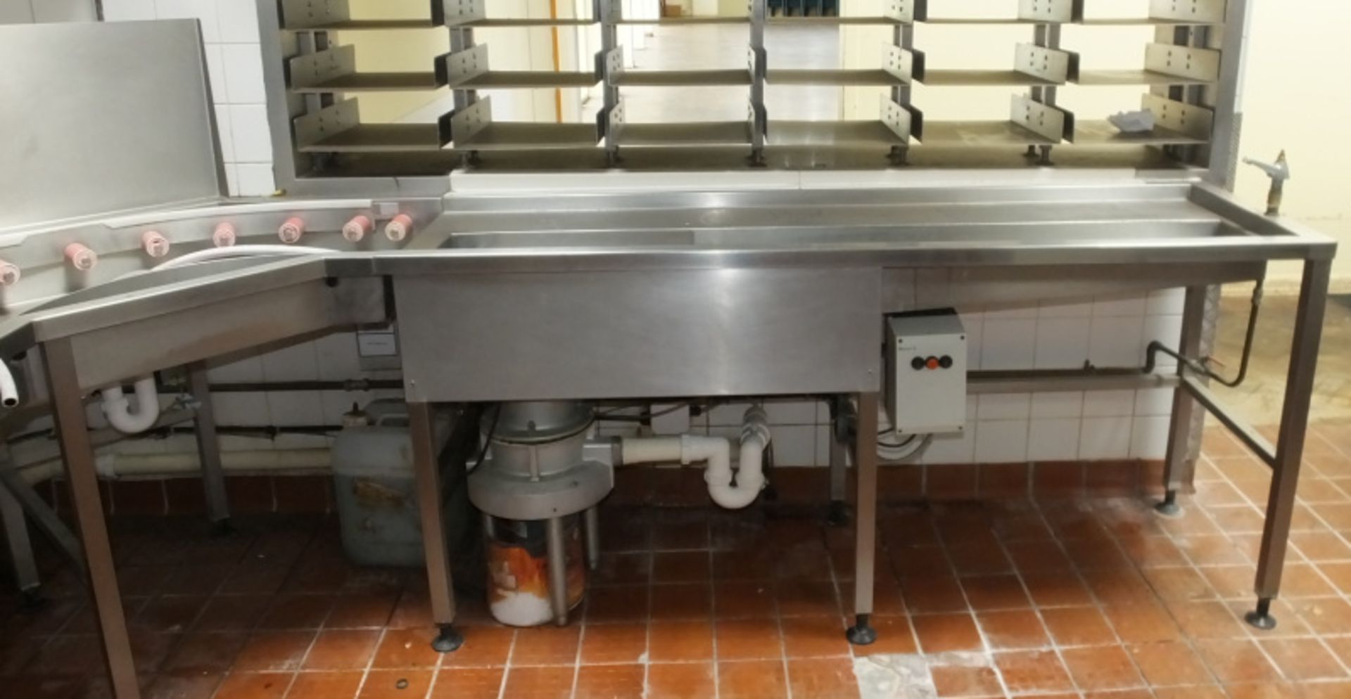 Hobart CHP18 Pass Through Dishwasher Unit with Conveyor System - Details in description - Image 8 of 13